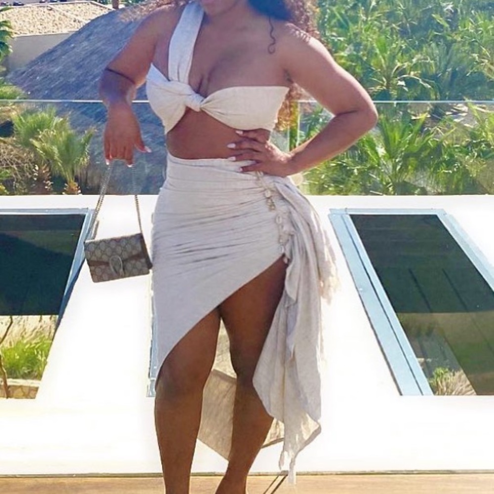 Just bee Queen tulum lux skirt set